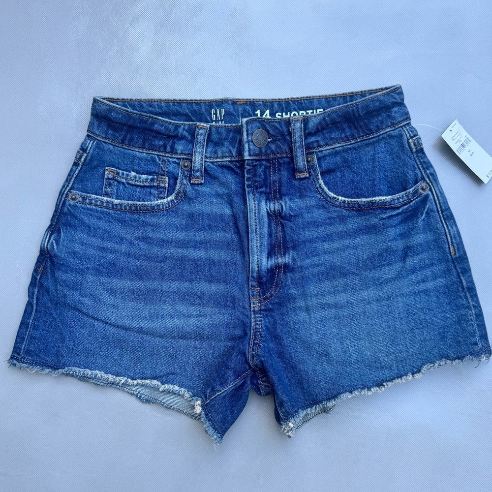 Gap Kids High Rise Shortie Shorts with Washwell - Picture 2 of 5